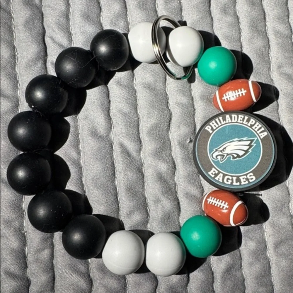 Philadelphia Eagles Football Stretchy Silicone Bracelet Wristlet Mama Keychain